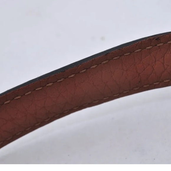 Louis Vuitton Luxury Bracelet - Picture 5 of 10